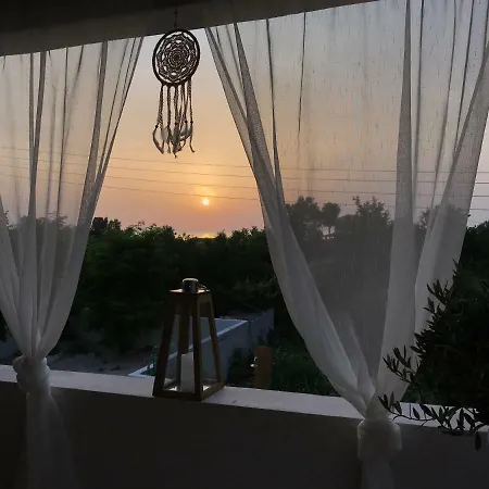 Sirios Appartement Akharavi